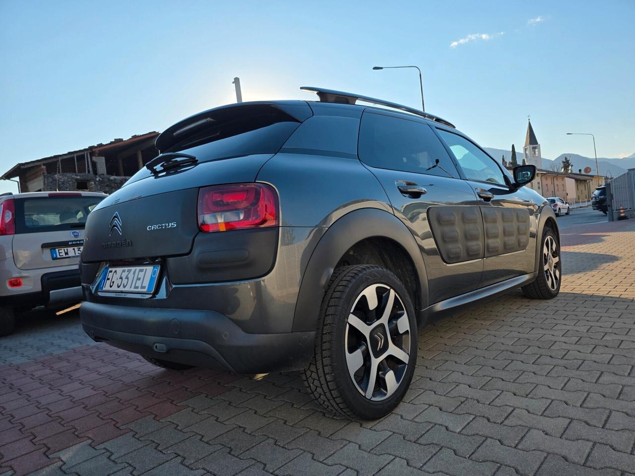 Citroen C4 Cactus BlueHDi 100 S&S ETG6 Shine