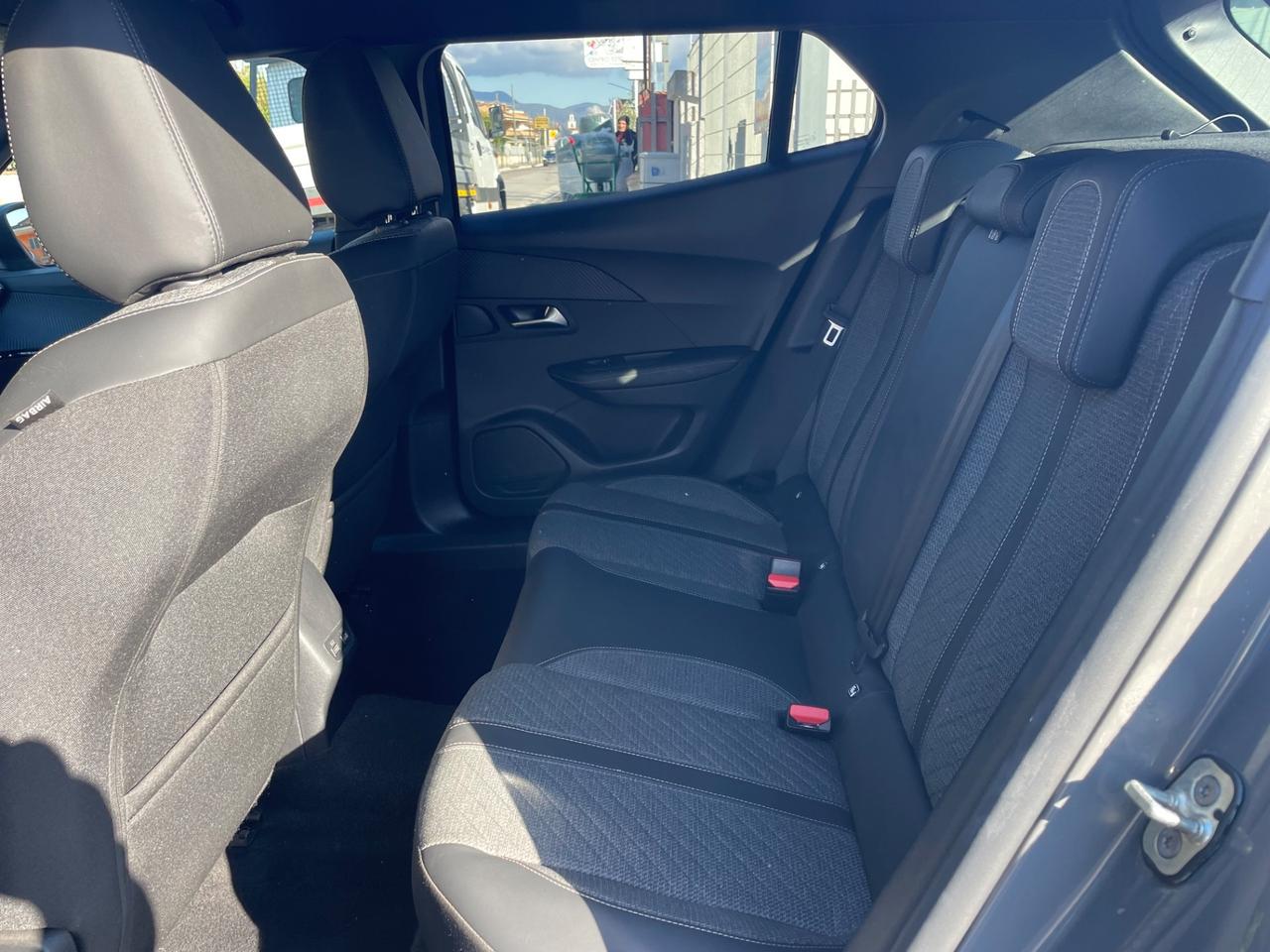 Peugeot 2008 PureTech 100 S&S Allure