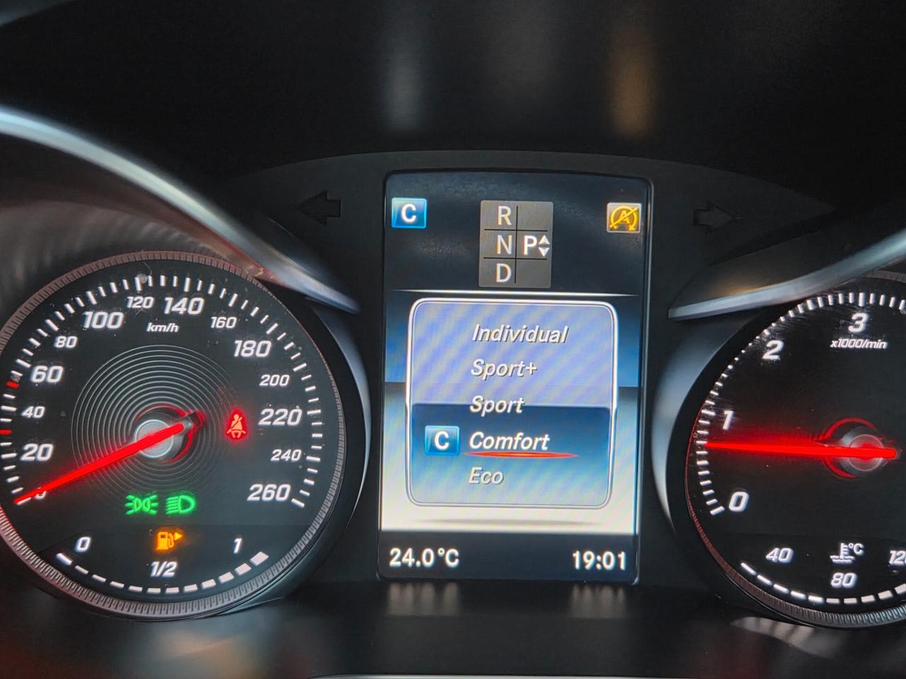 Mercedes-benz C 250d Coupe 80 mila km pak AMG