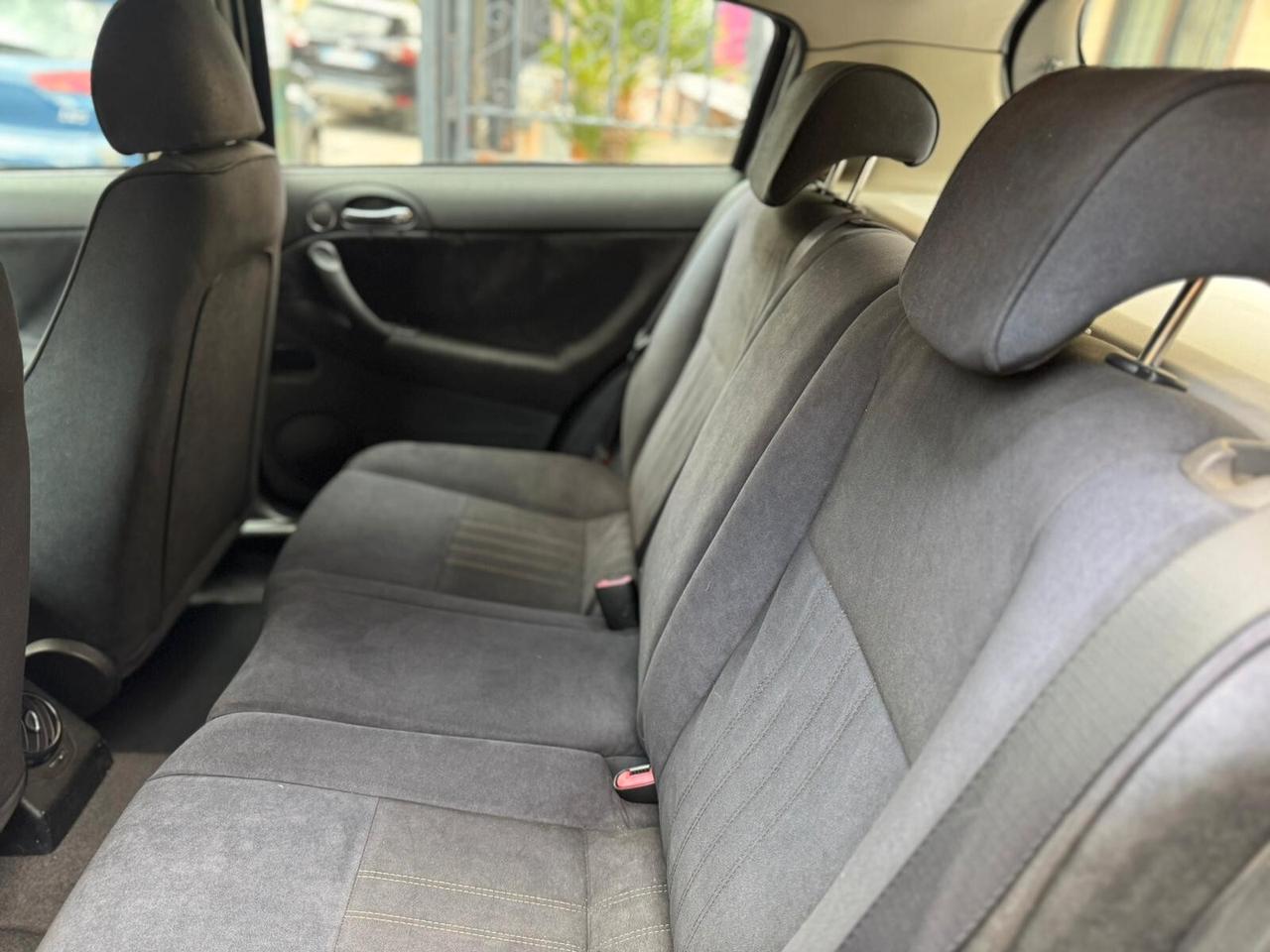 Alfa Romeo 147 1.9 JTD (120) 5 porte Moving