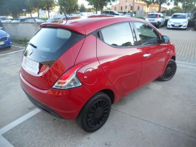 LANCIA Ypsilon 1.0 FireFly 5 porte S&S Hybrid Silver