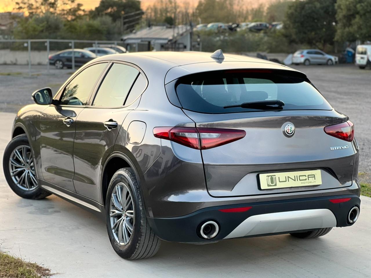 Alfa Romeo Stelvio 2.2 Turbodiesel 160 CV AT8 RWD Business