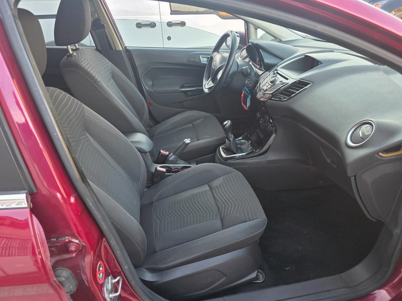 Ford Fiesta 1.5 TDCi 75CV 5 porte Titanium
