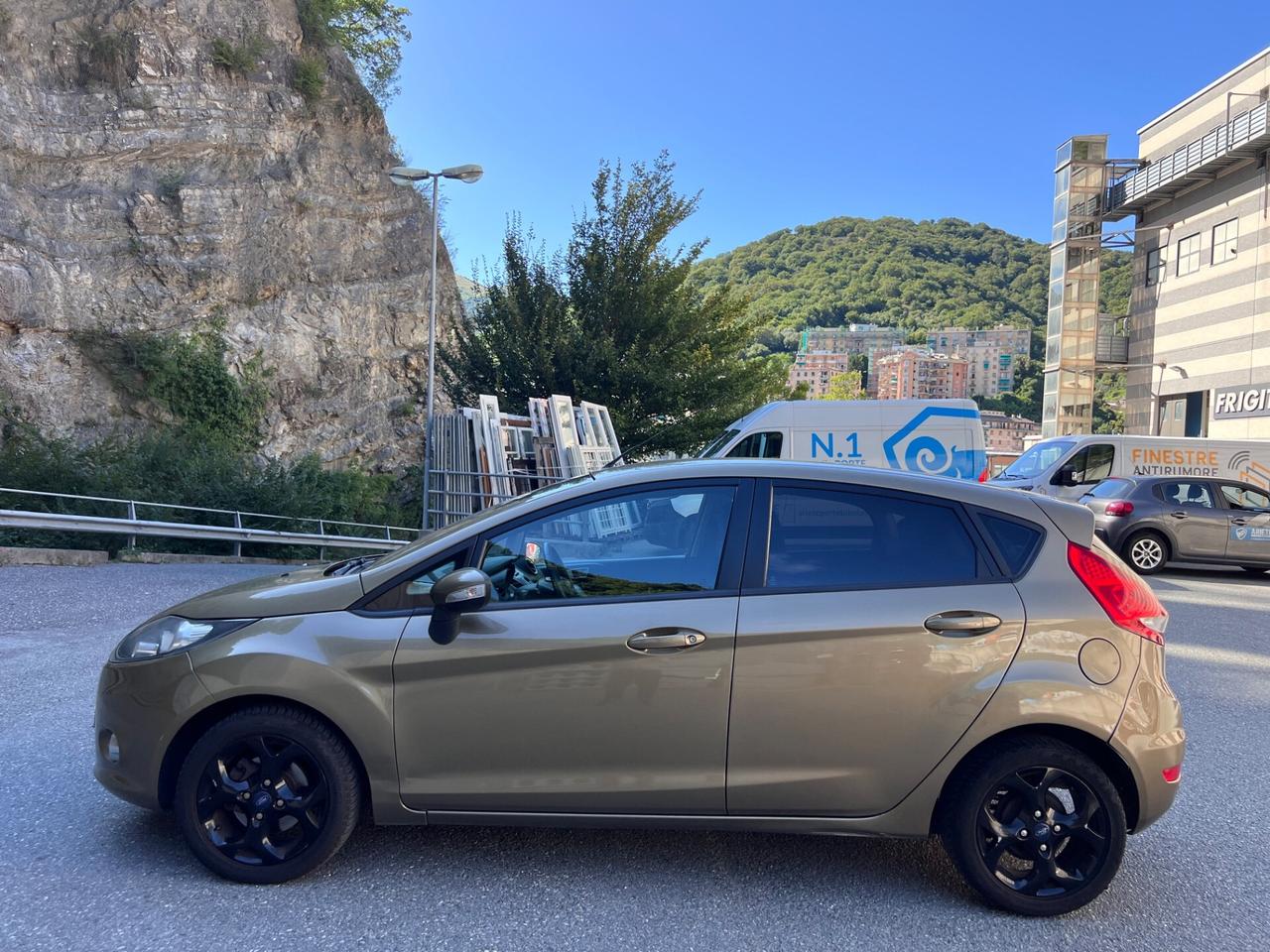 Ford Fiesta 1.4 TDCi 70CV 5 porte Titanium