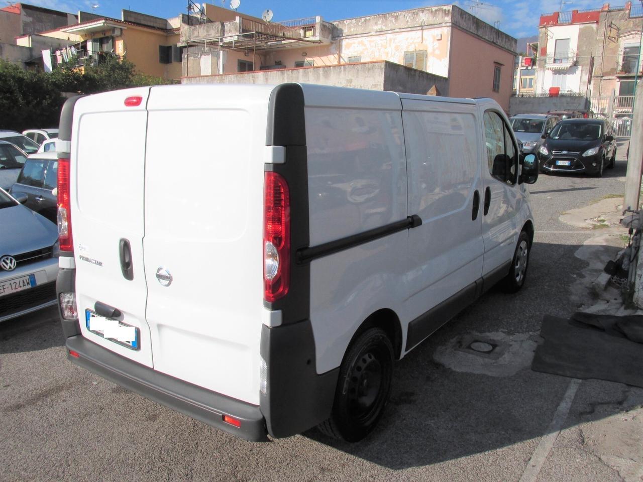 Nissan Primastar FURGONE CHIUSO CON 3 POSTI A SEDERE