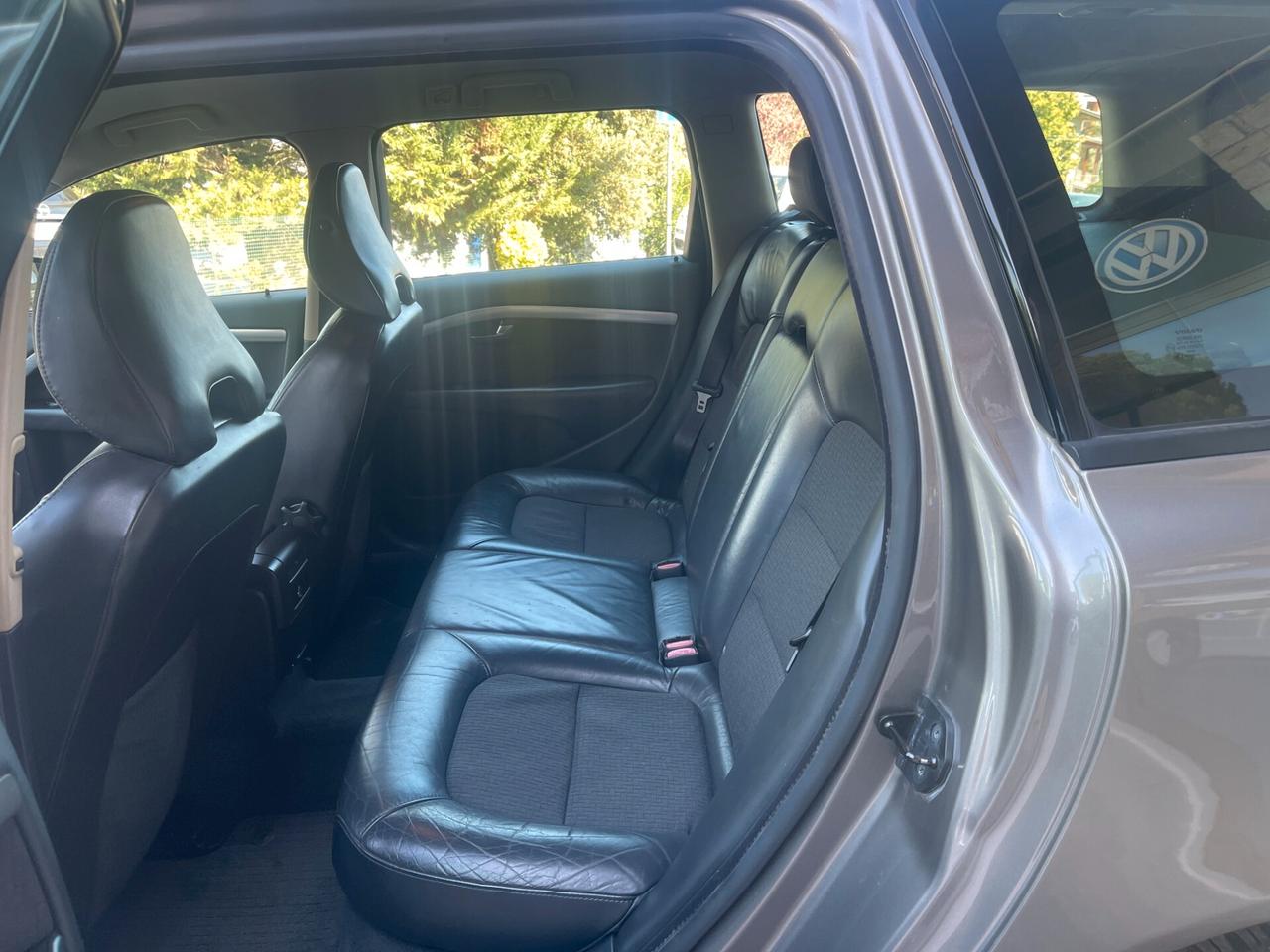 Volvo V70 2.4 D5 Momentum