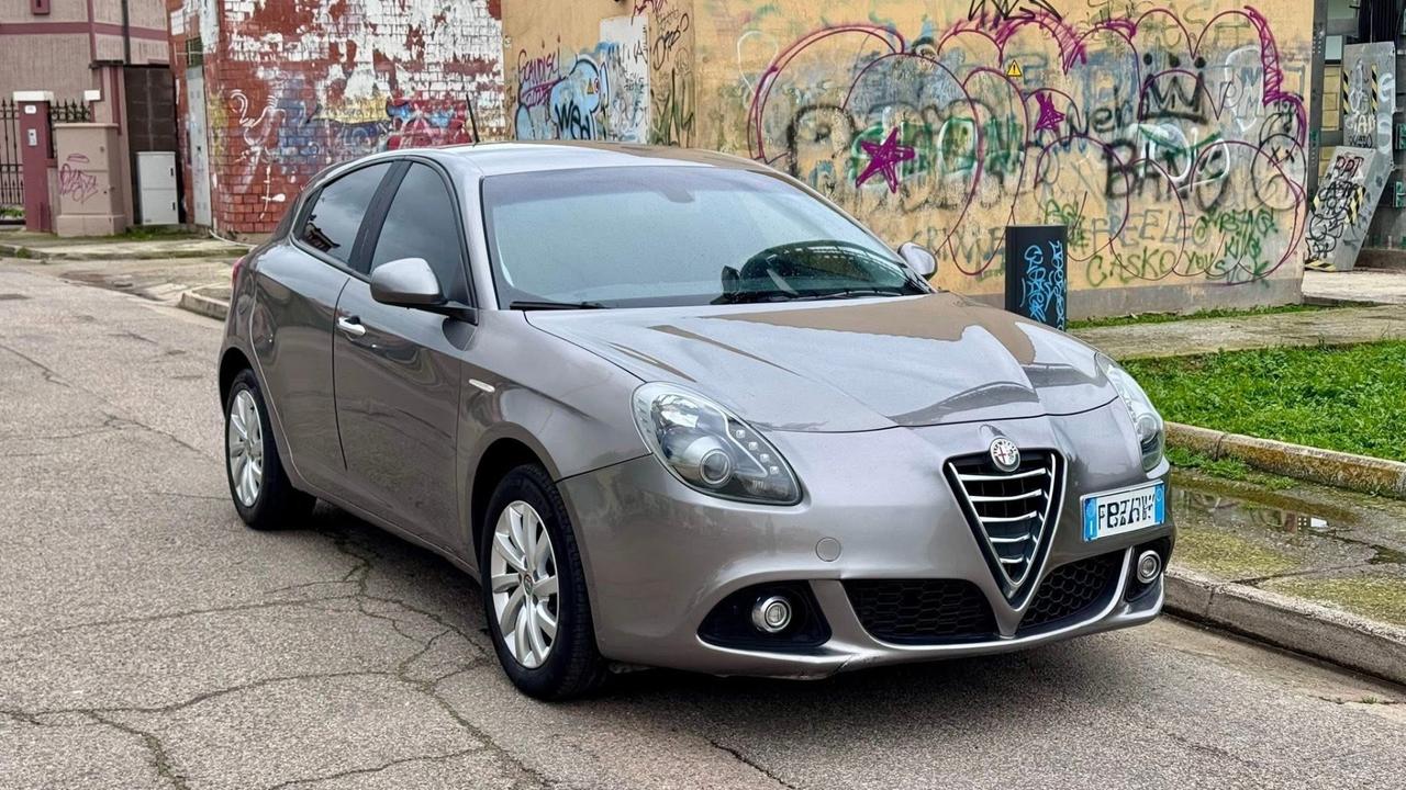 Alfa Romeo Giulietta 1.6 JTDm-2 120 CV Distinctive