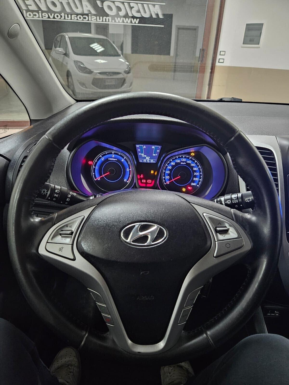 HYUNDAI ix20 1.6 crdi 115 cv - 2013