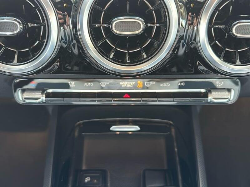 Mercedes-Benz GLA GLA 180 d Automatic Sport