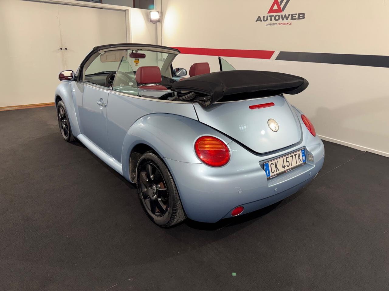 Volkswagen New Beetle 1.6 Cabrio