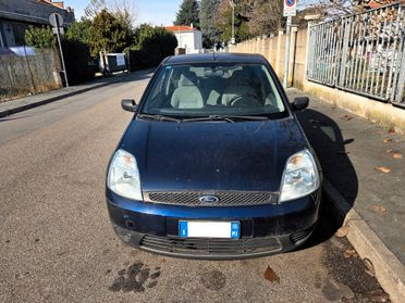 Ford Fiesta 1.2 16V 3p. Ambiente