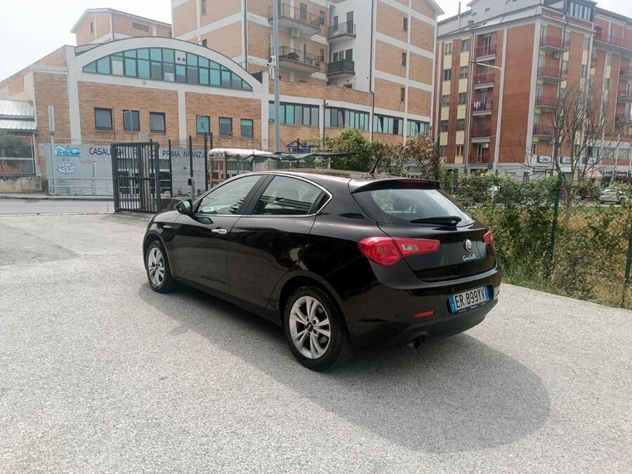 Alfa Romeo Giulietta 1.6 JTDm-2 105 CV Distinctive