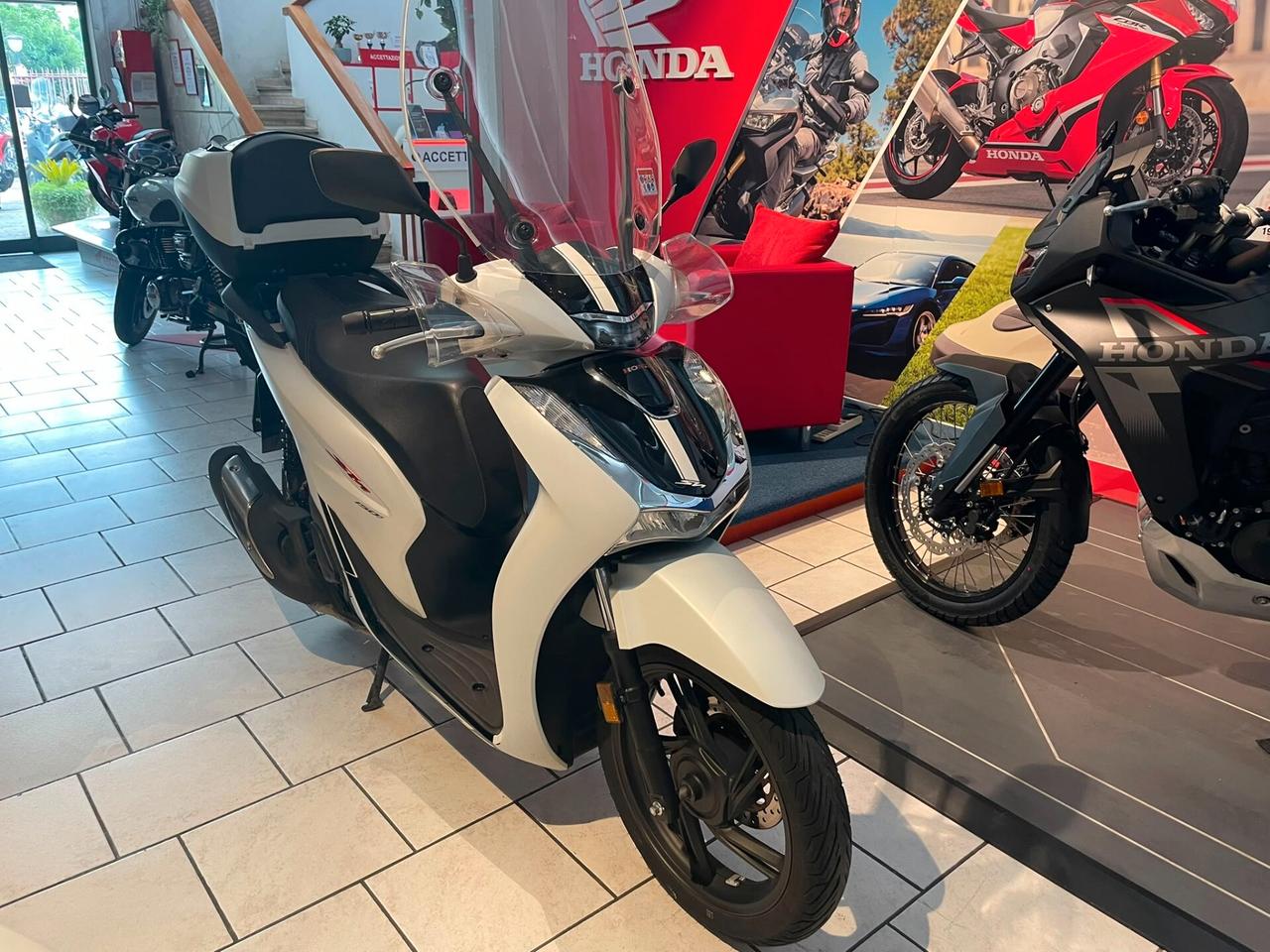 Honda SH 150 SPORTY