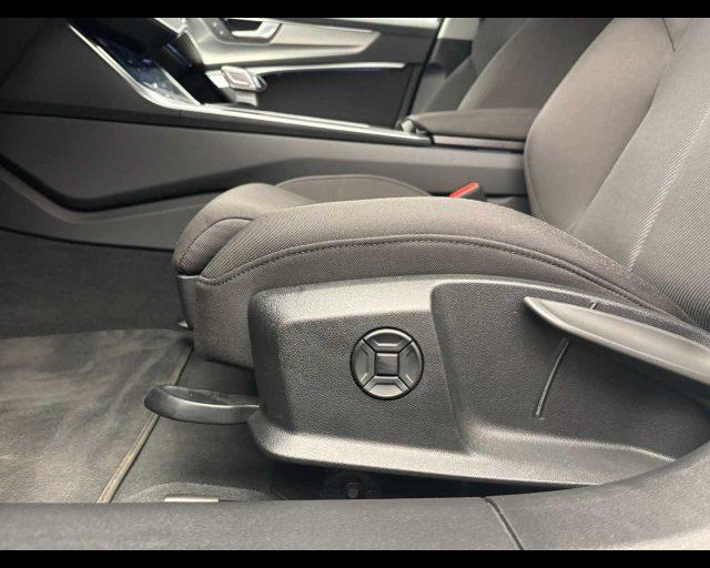 AUDI A6 Avant 40 2.0 TDI quattro ultra S tronic S line ed