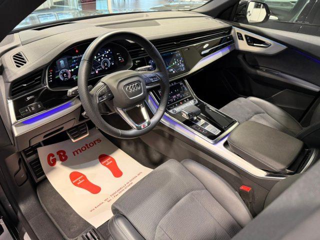 AUDI Q8 50 TDI 286 CV quattro S line edition Black Pack