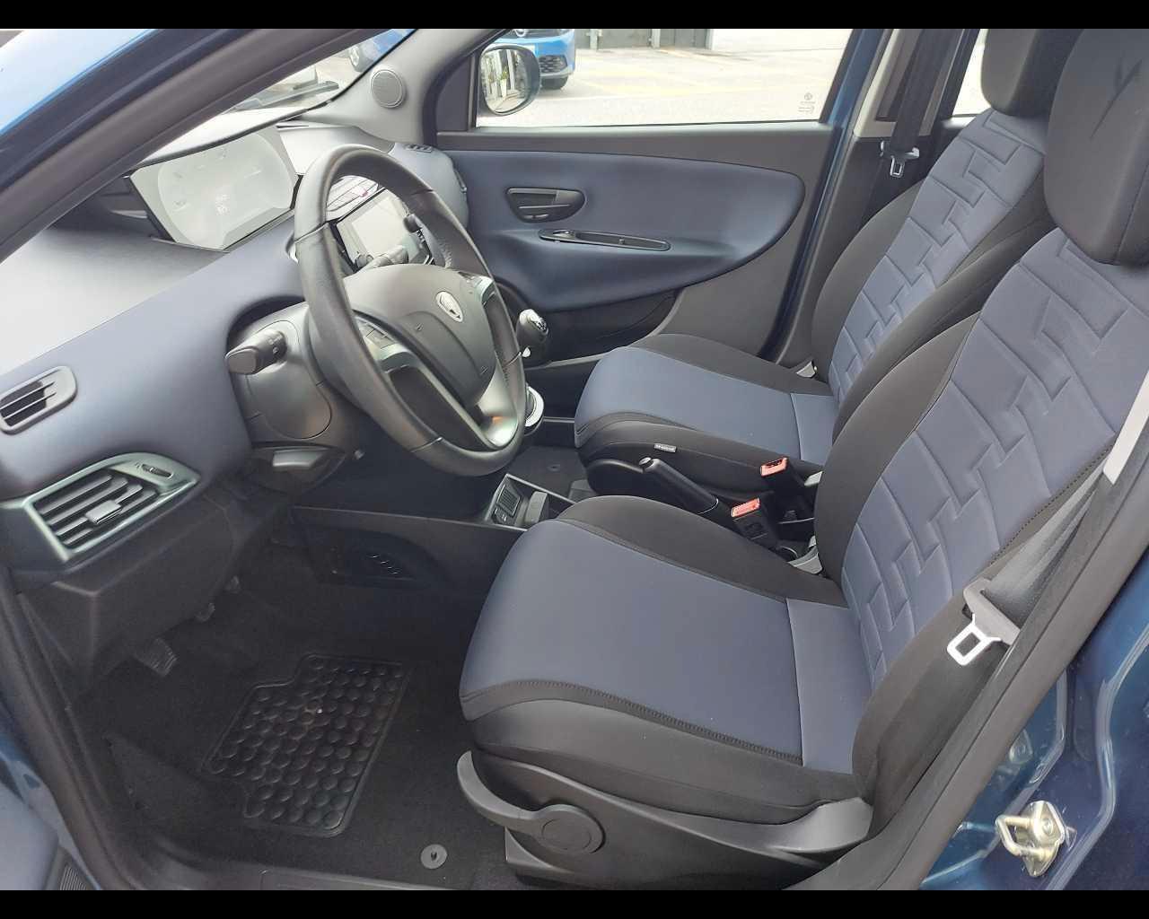LANCIA Ypsilon 3ª serie - Ypsilon 1.0 FireFly 5 porte S&S Hybrid Gold
