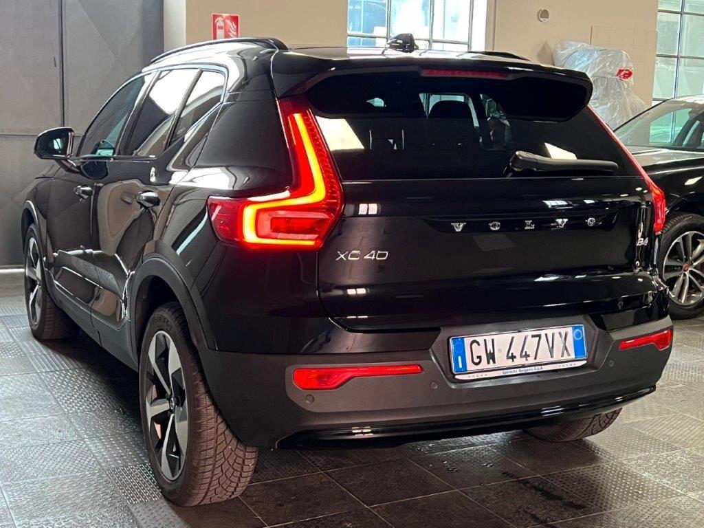 Volvo XC40 2.0 b4 Hybrid Ultra Dark 197cv