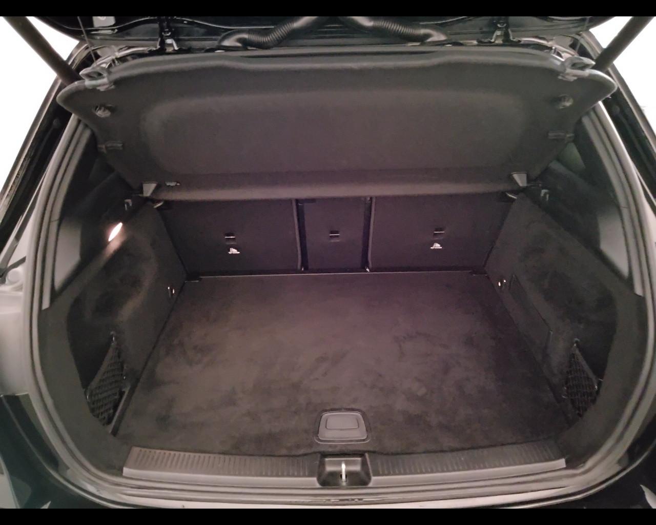 Mercedes-Benz Classe B - W247 2018 - B 180 d Sport auto