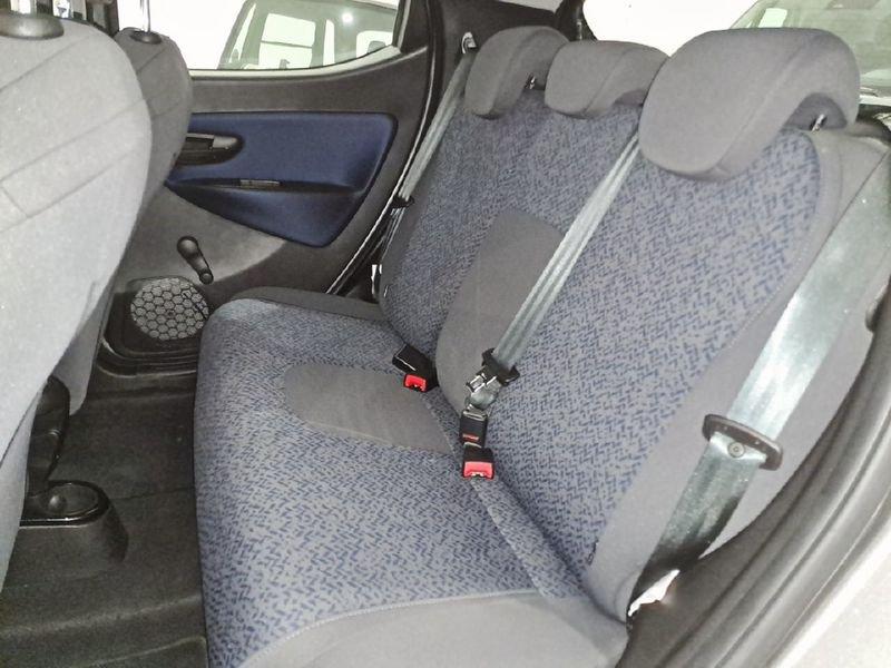 Lancia Ypsilon 1.0 FireFly 70cv Hybrid Oro