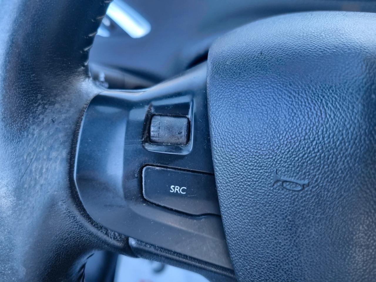 Peugeot 2008 1.4 HDi 68CV Active