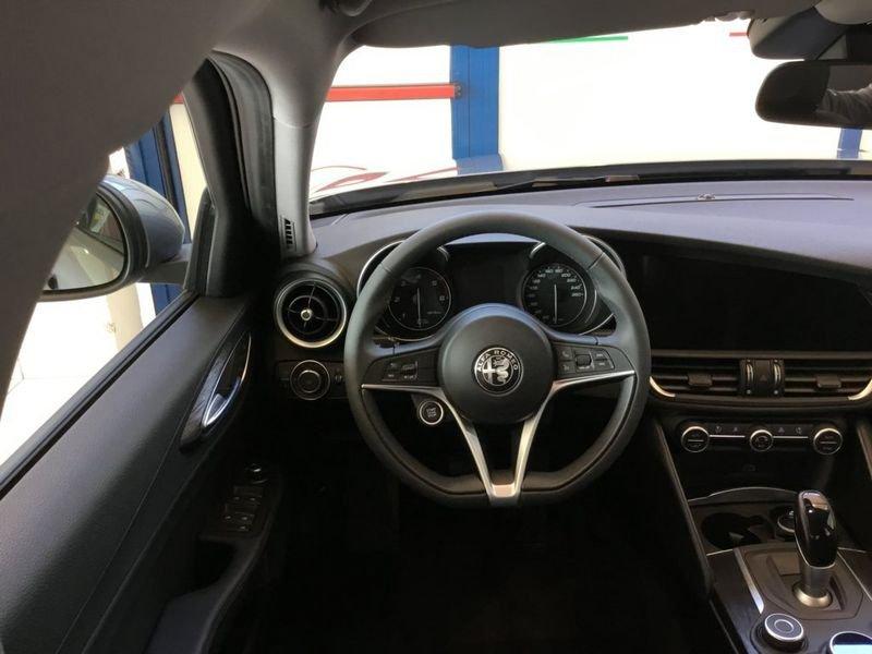 Alfa Romeo Giulia 2.2 Turbodiesel 190 CV AT8 Executive