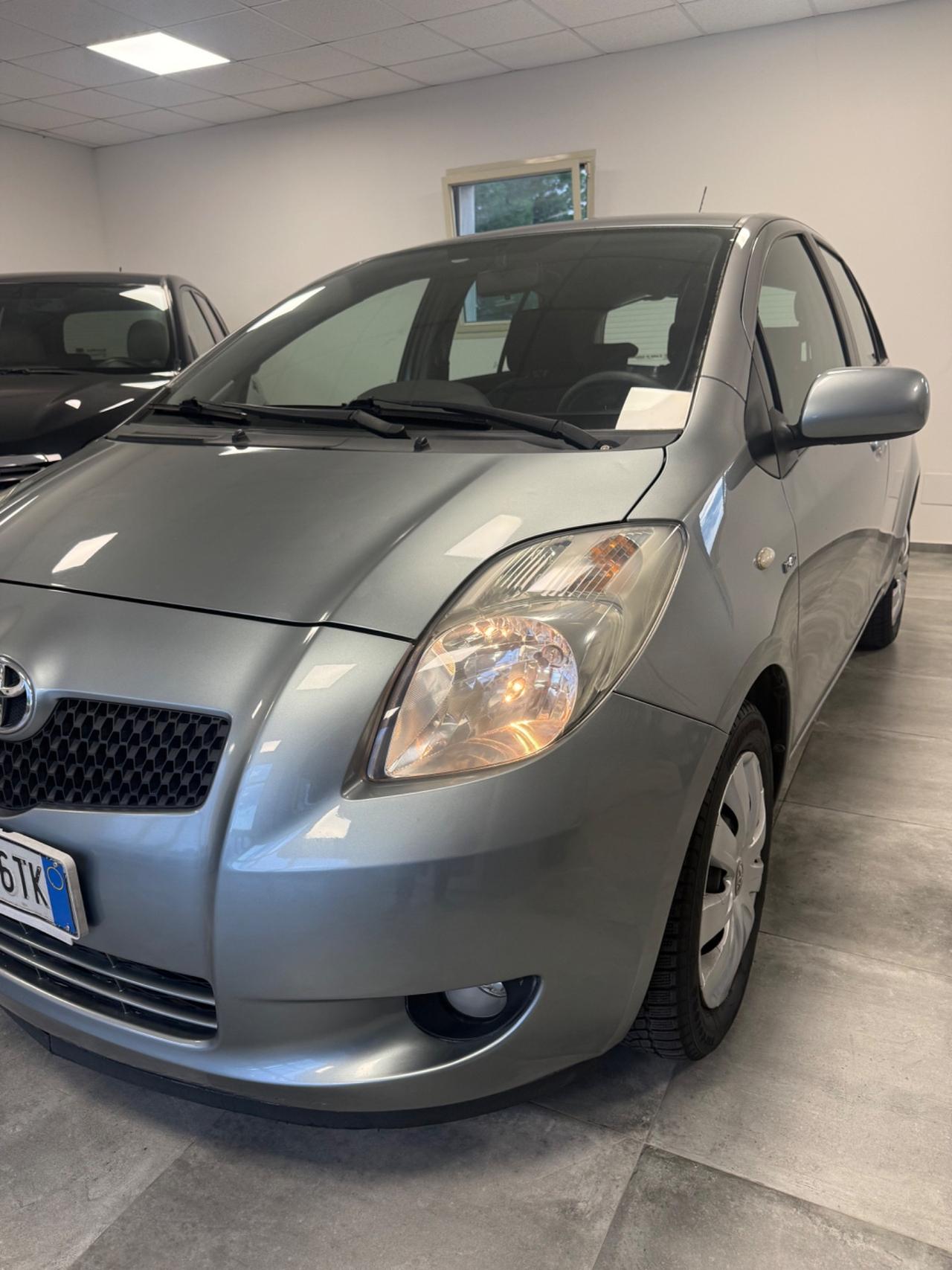 Toyota Yaris 1.4 D-4D DPF 5 porte