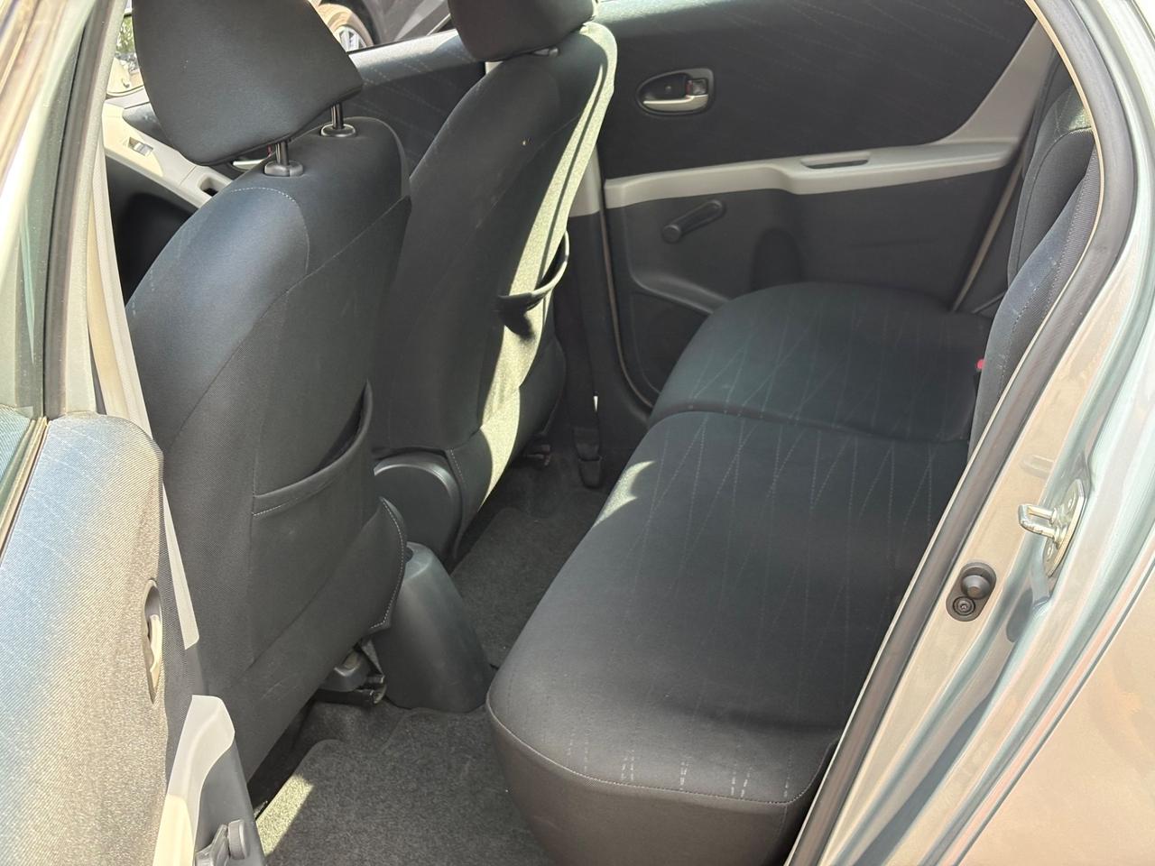 Toyota Yaris 1.3 5 porte Sol