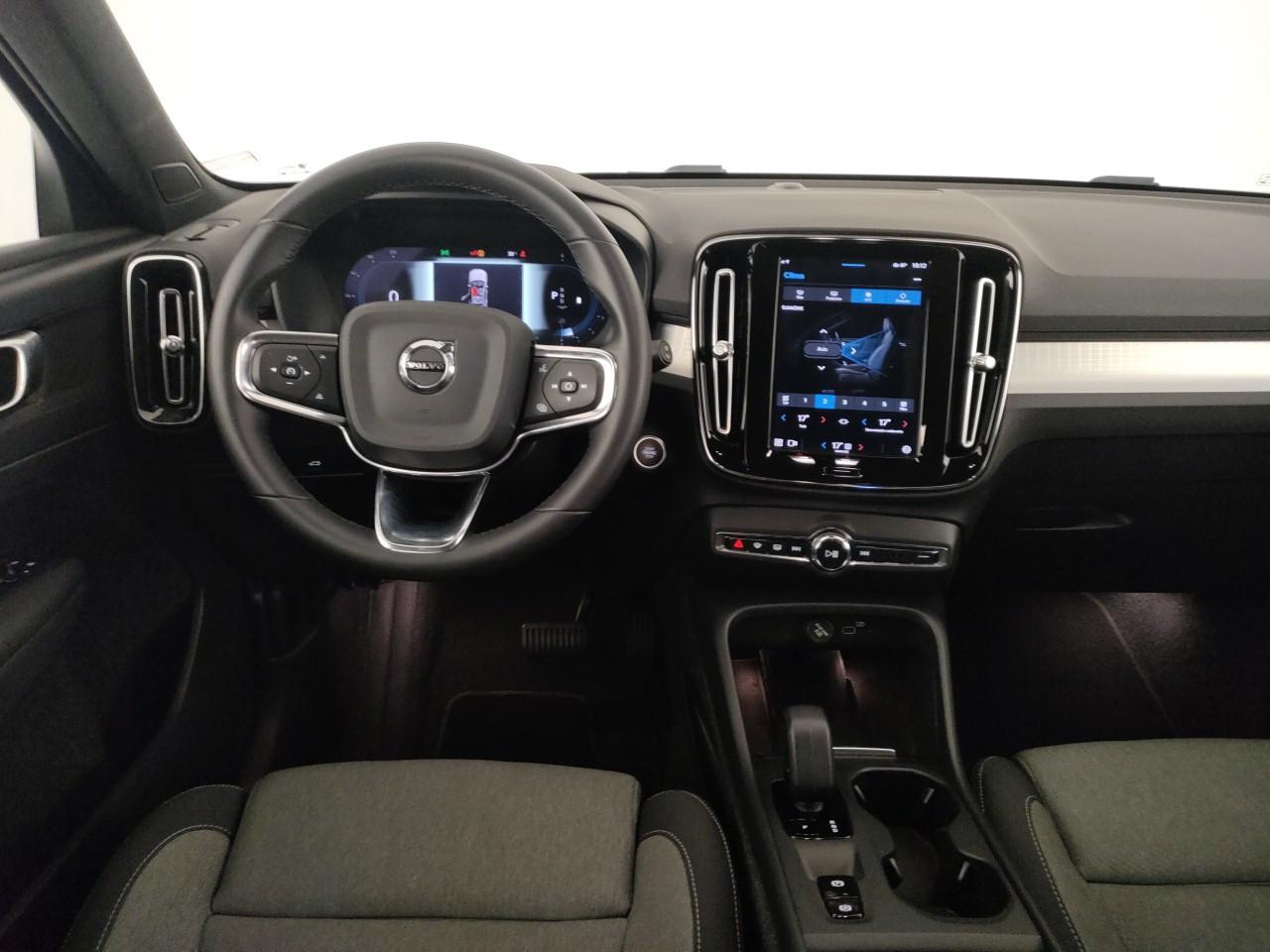 VOLVO XC40 2.0 b3 Core auto