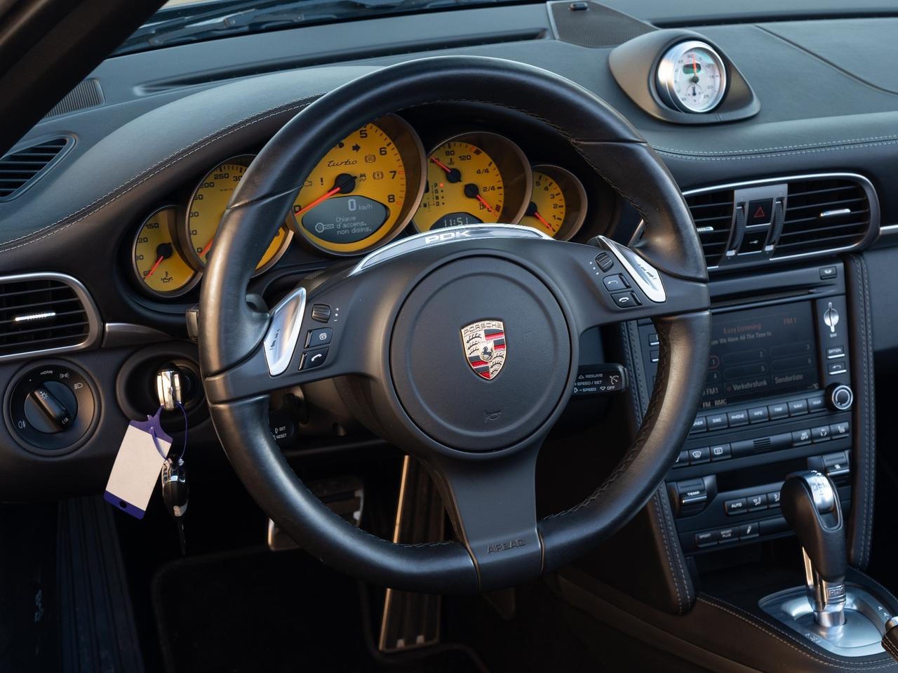 Porsche 911 TURBO CABRIOLET - PDK