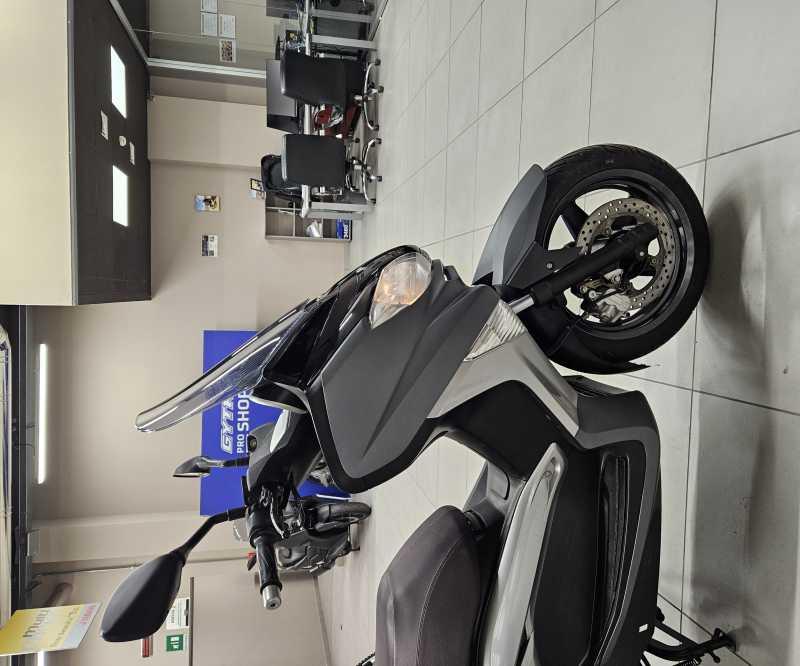 Yamaha X-Max 125 - 2011