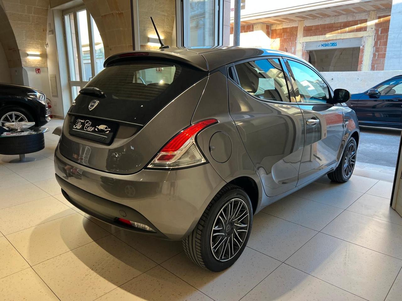 LANCIA YPSILON 1.2 GOLD BENZ - GPL 69CV OK NEOPATENTATI ANNO 2022