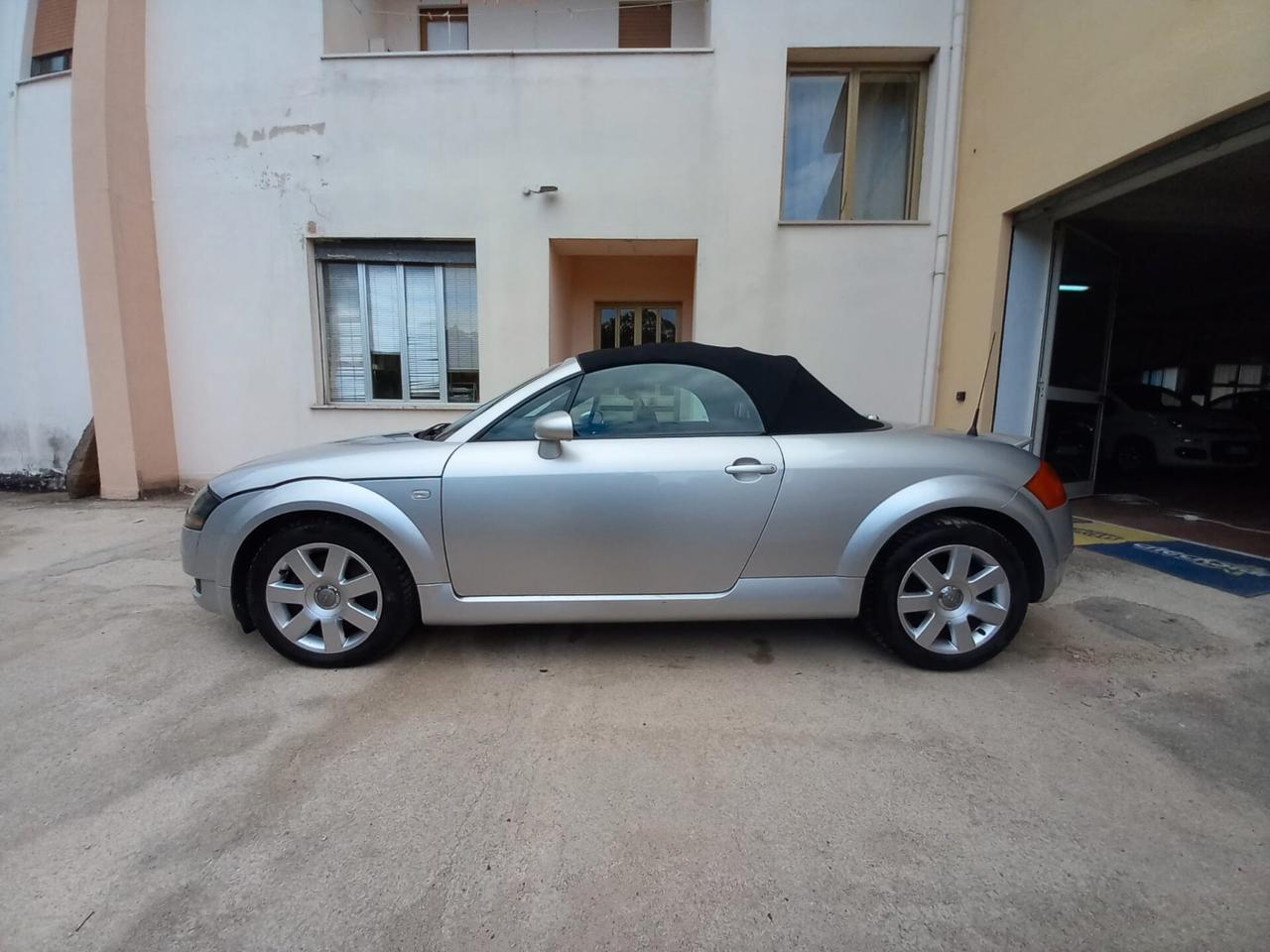 Audi TT Roadster 1.8 T 20V 179 CV cat