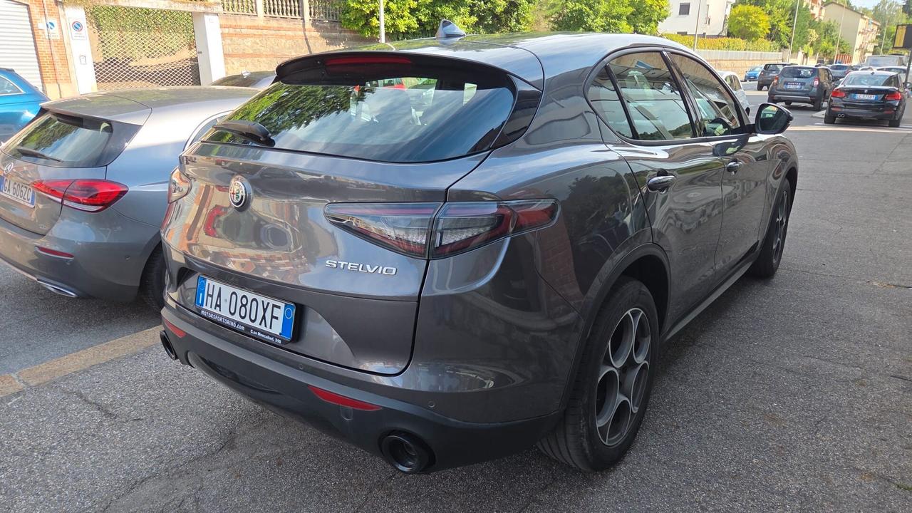 Alfa Romeo Stelvio 2.2 Turbodiesel 160 CV AT8 RWD Sprint