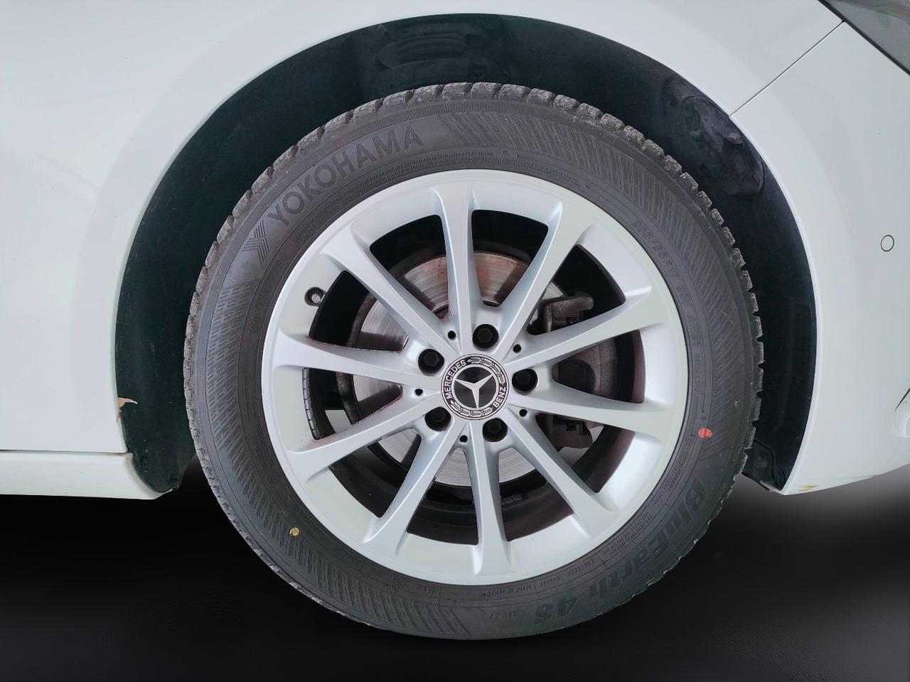 Mercedes-Benz Classe B - W247 2018 - B 180 d Sport Plus auto