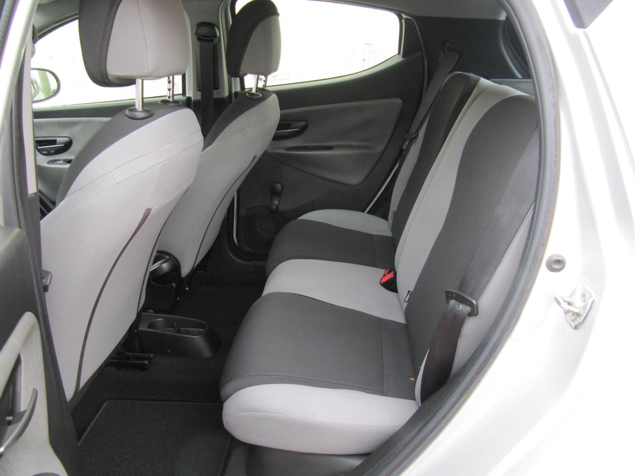 Lancia Ypsilon 0.9 TwinAir 85 CV 5 porte Metano Ecochic Gold