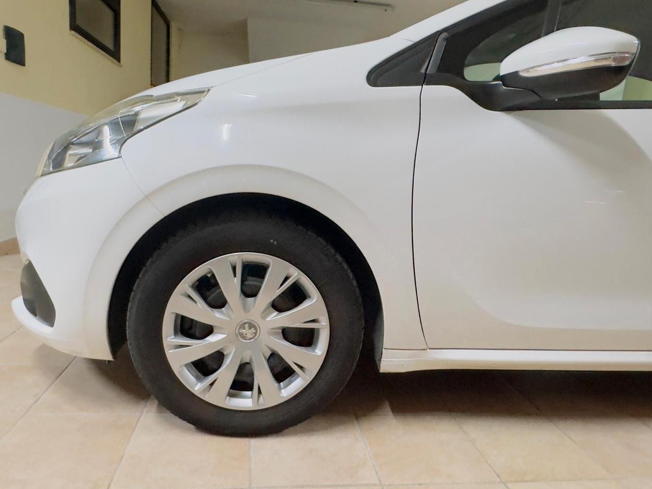 Peugeot 208 PureTech 82 5 porte Active AZIENDALE