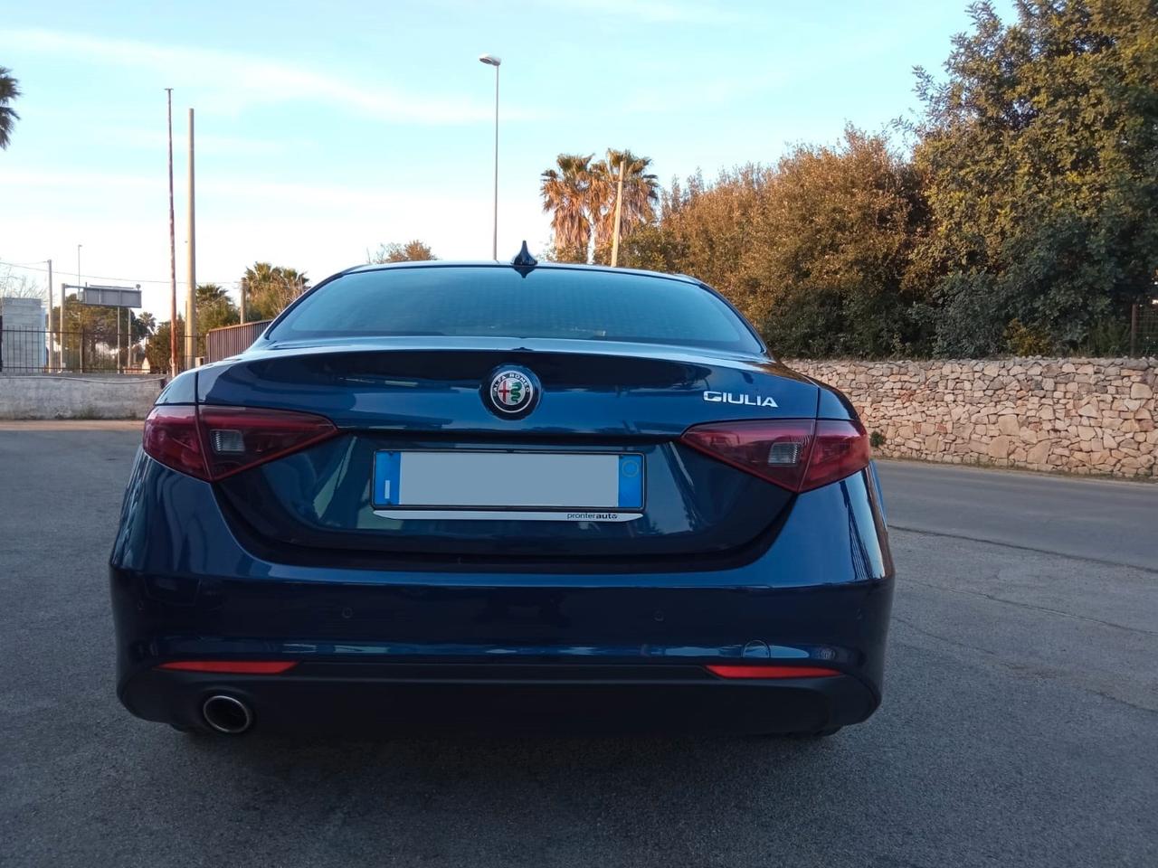 Alfa Romeo Giulia 2.2 Turbodiesel Sport AT8 160cv