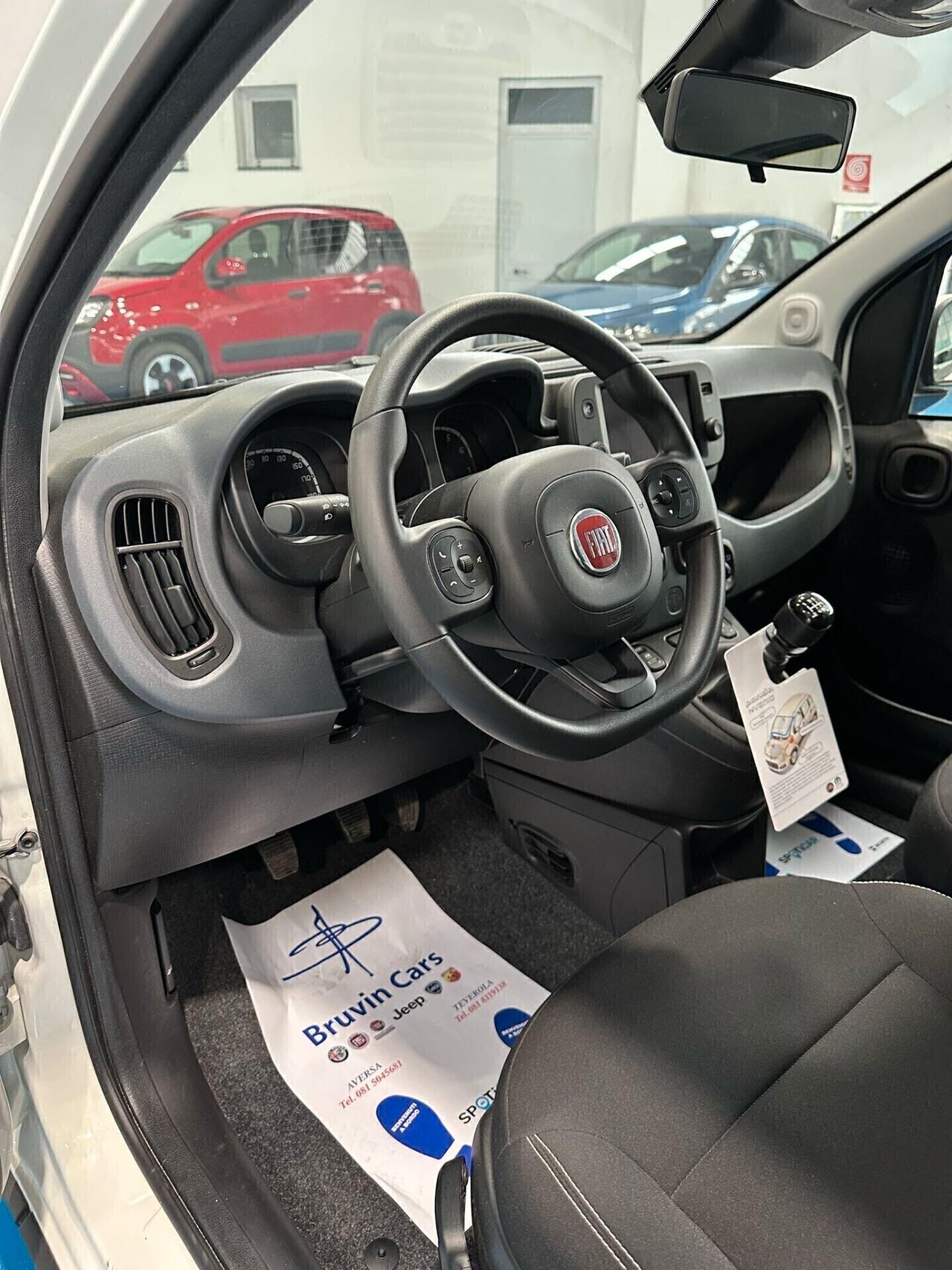 Fiat Panda 1.0 Cross km aziendale 2024 full