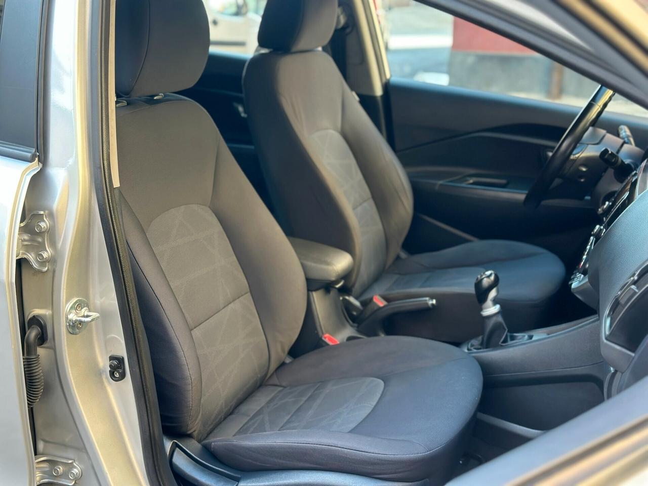 Kia Rio 1.1 CRDi 5 P OK neopatentati