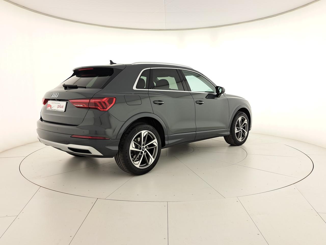 Audi Q3 35 1.5 tfsi business advanced s-tronic