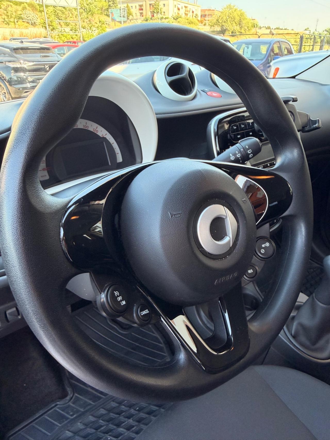 Smart ForFour 70 1.0 Youngster