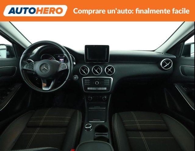 MERCEDES-BENZ A 200 d Automatic Sport