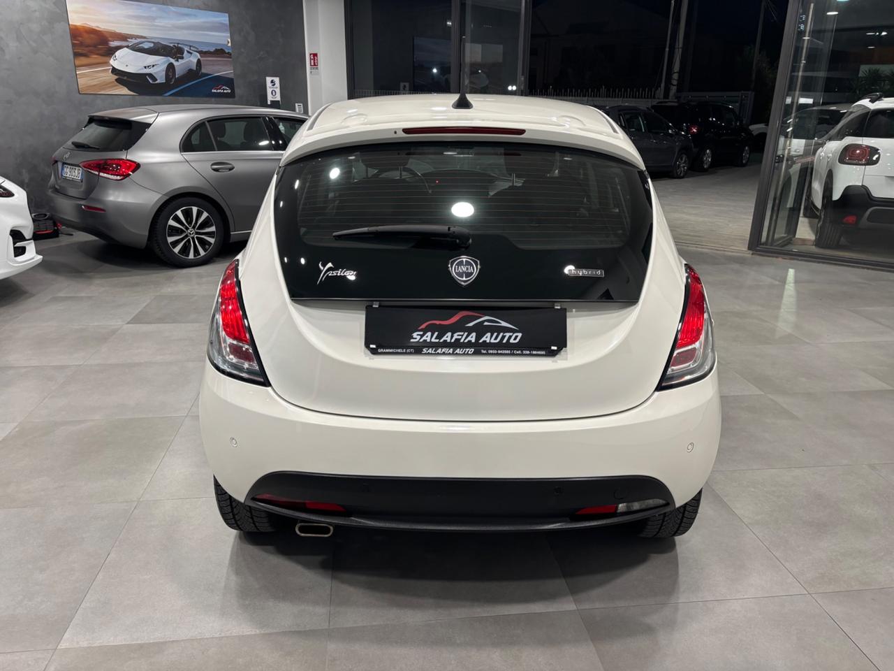 Lancia Ypsilon 1.0 FireFly 5 porte S&S Hybrid Gold Plus