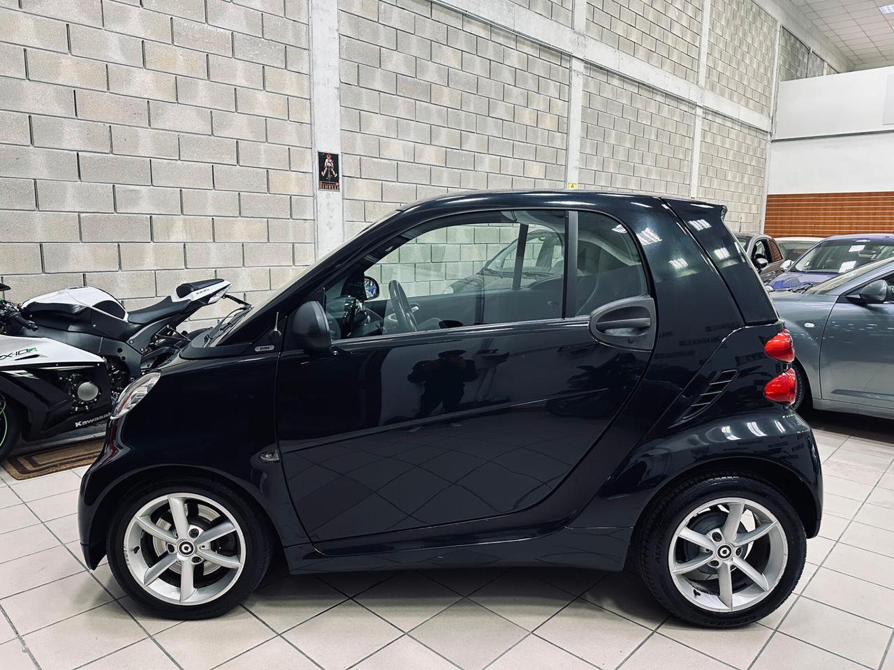 Smart ForTwo 1000 52 kW MHD coupé pulse 24 mesi garanzia