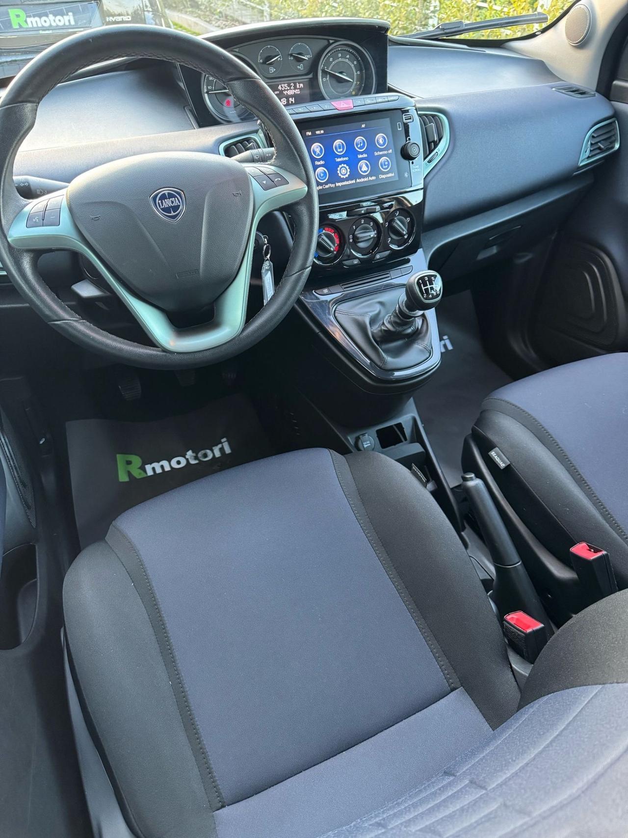 Lancia Ypsilon 1.0 FireFly 5 porte S&S Hybrid Gold