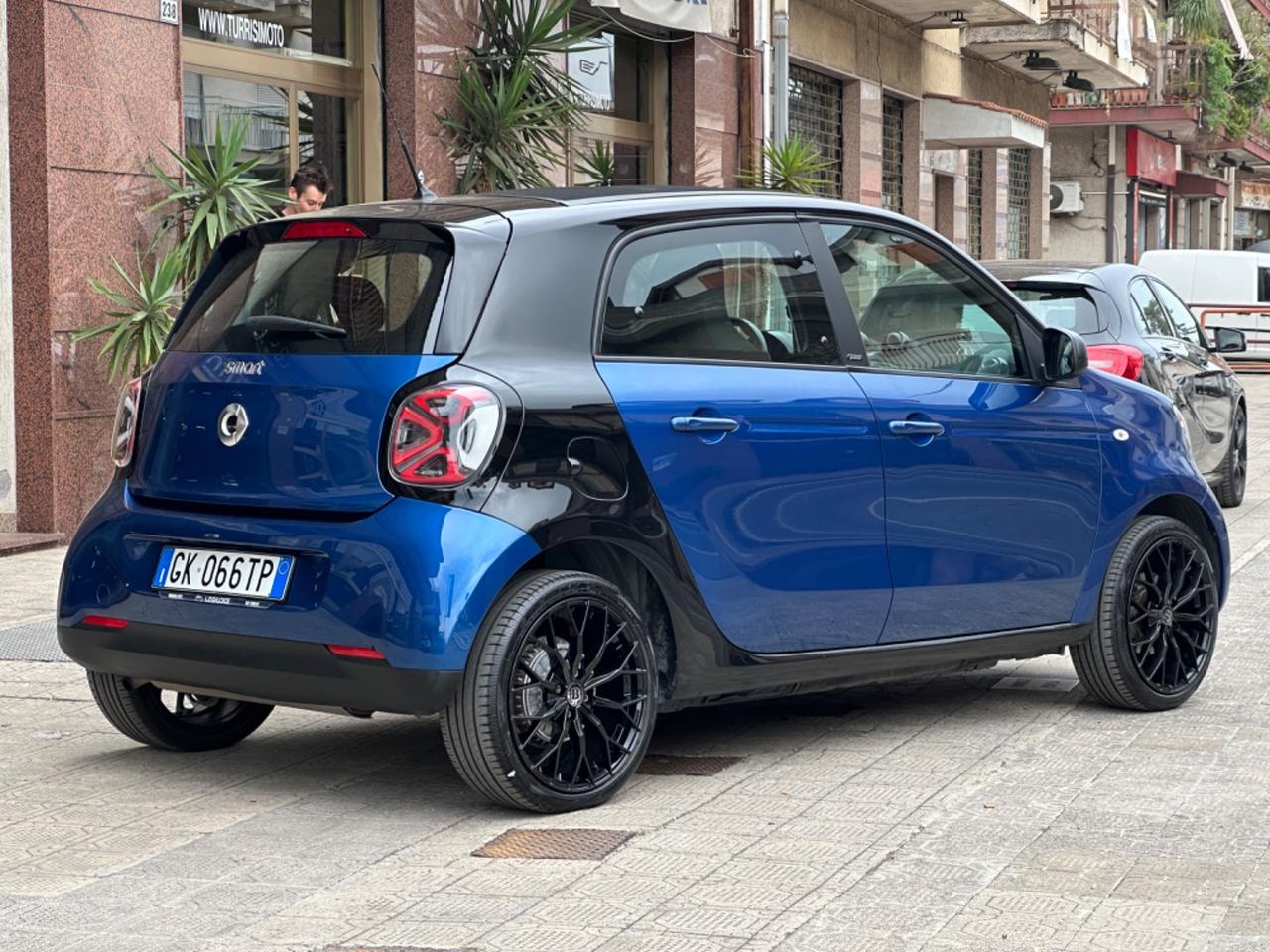 Smart ForFour tua a 131€ al mese senza anticipo