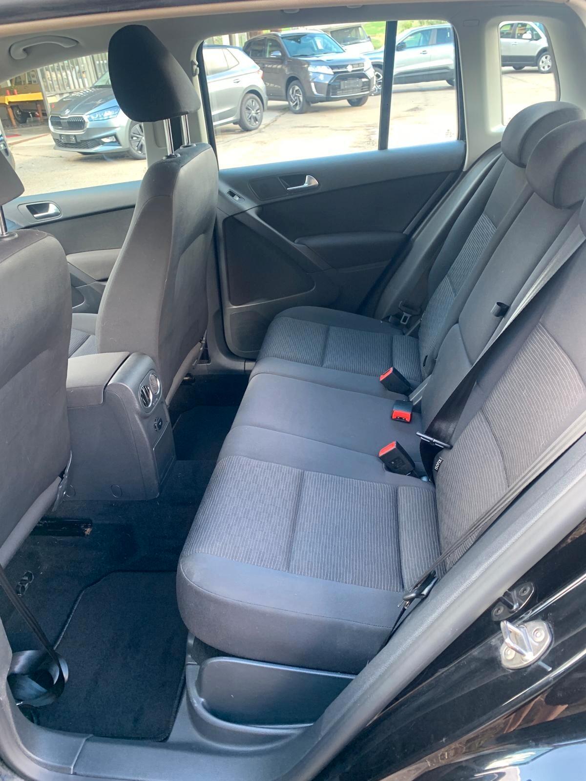 Volkswagen Tiguan 110 cavalli neo patentati- 2 ruote motrici tdi - unico proprietario- ottime condizioni- tagliandata