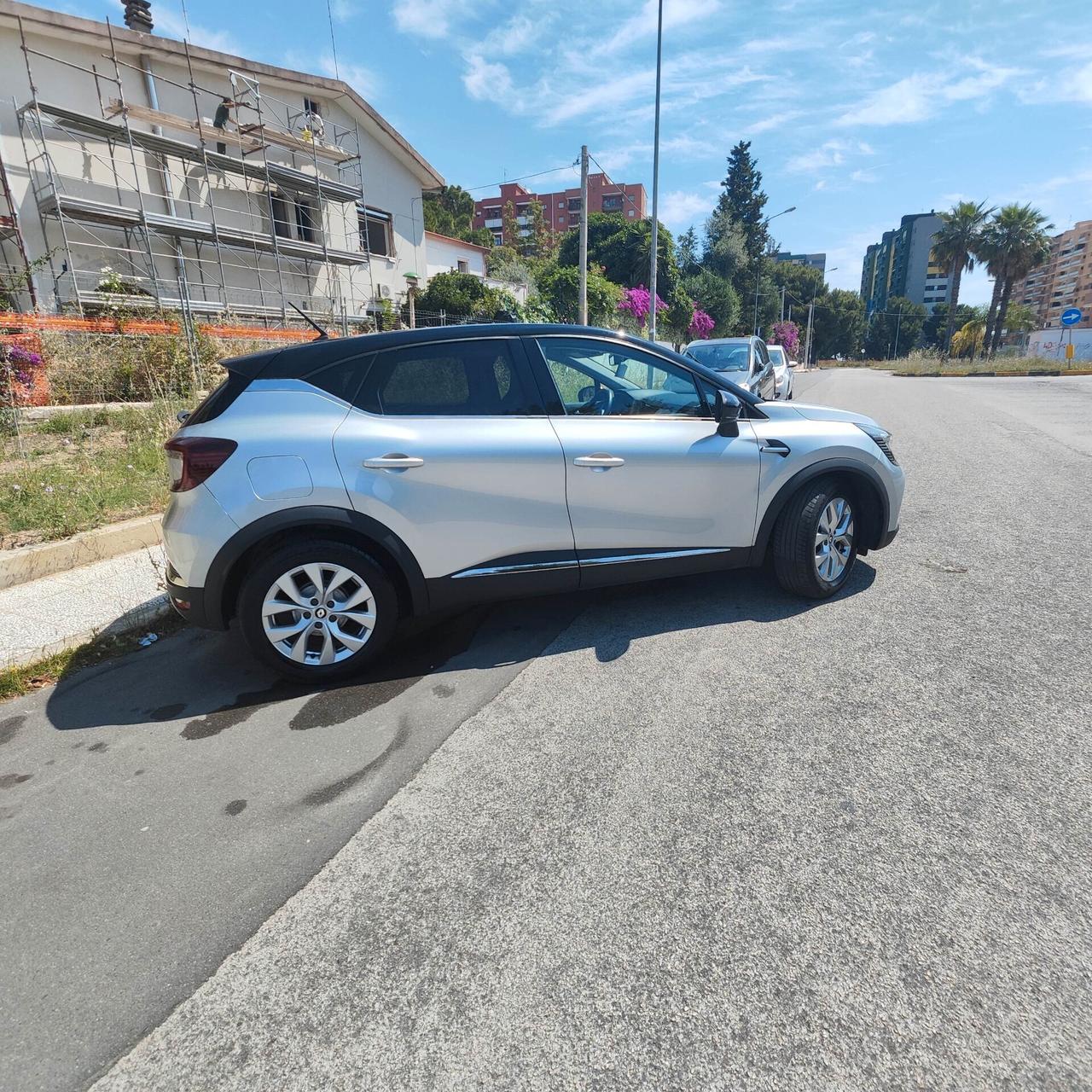 Renault Captur Mild Hybrid 140 CV Intens