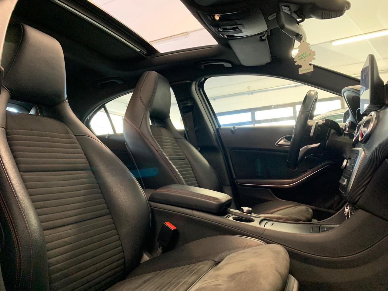 Mercedes-benz A 180 d Automatic Premium AMG Line