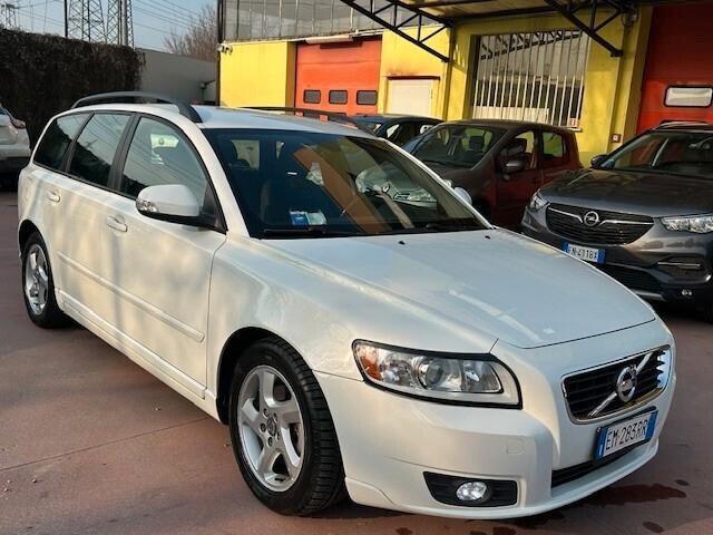 Volvo V50 D4 Momentum
